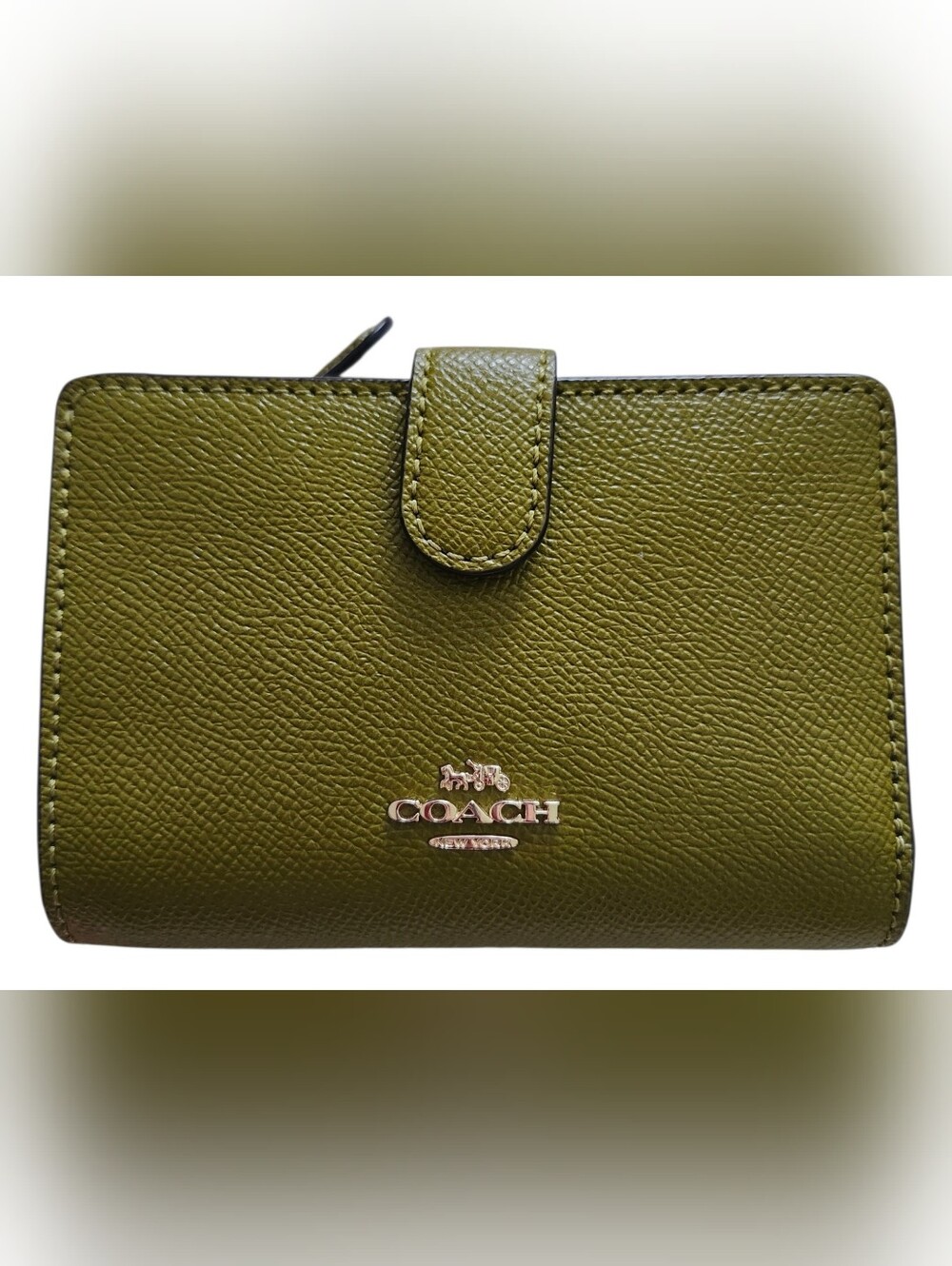 Coach Olive Green Pebbled Leather Wallet NWOT No Callouts